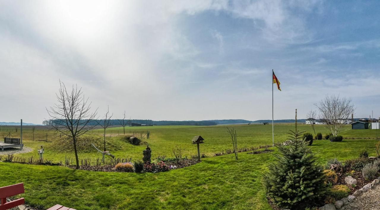 Ruhige Ferienwohnung Mit Panoramablick Ingoldingen Екстер'єр фото